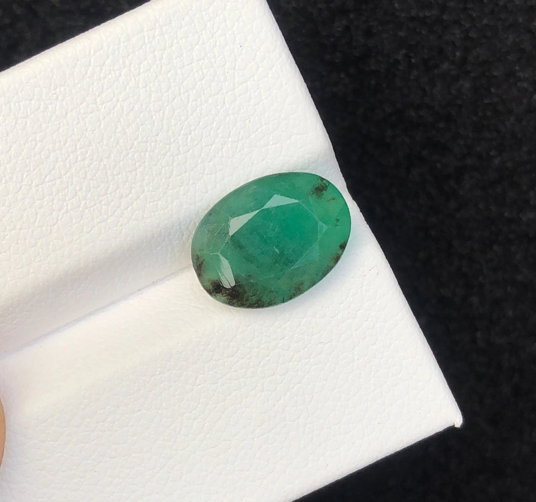 Emerald 3.30 Cts