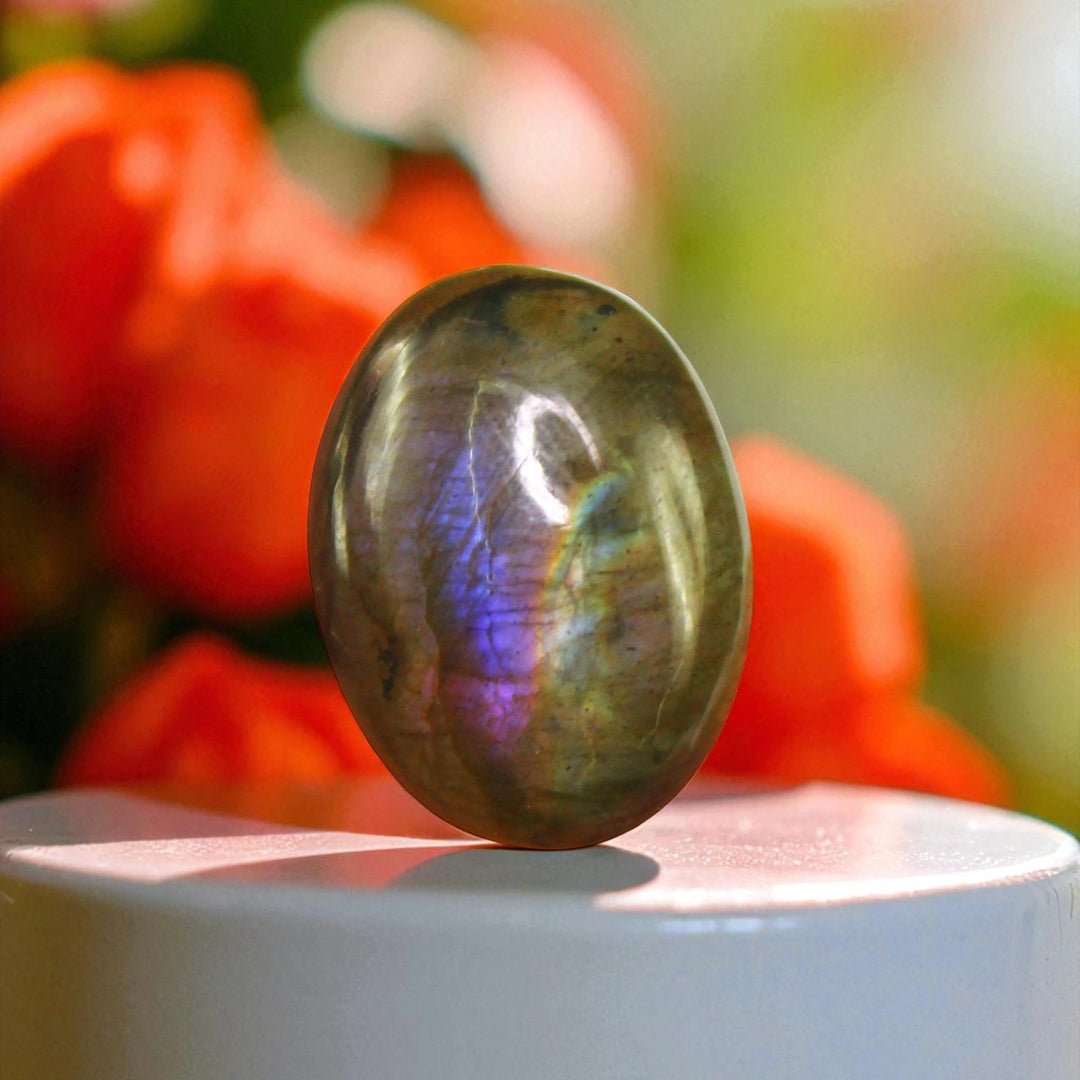 Labradorite Multicolor 21 Cts.