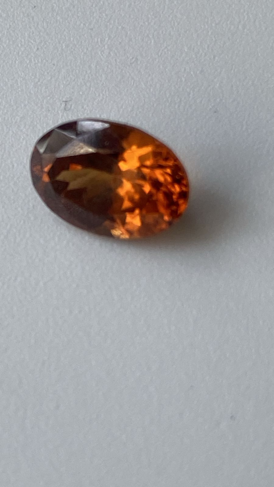 Zircon 3.47 Cts