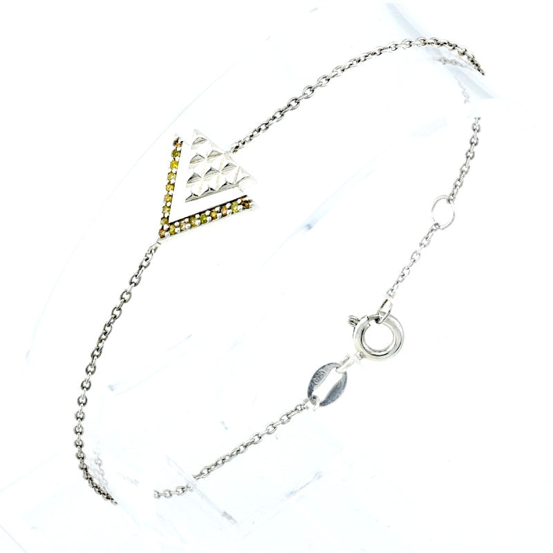 Delicate Elegance