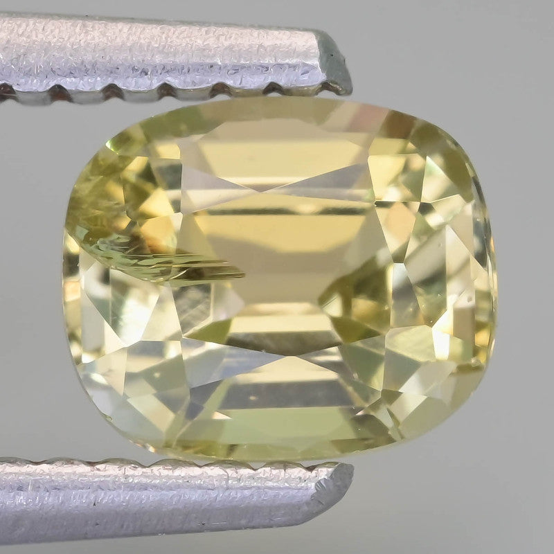 Tanzanite yellow color 1.15 cts.