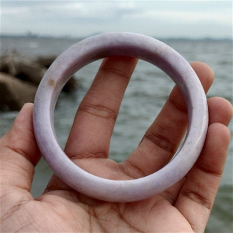 Jade Bangle 360.81 ct
