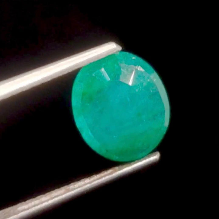 Emerald 2.20 Cts
