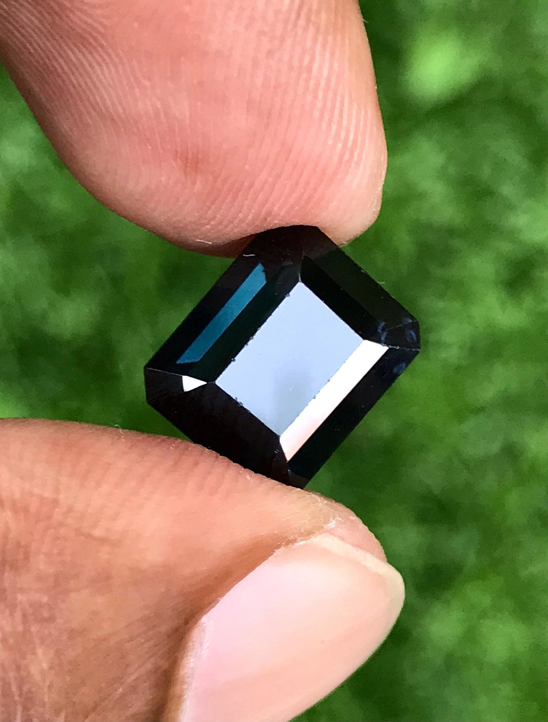 SPINEL DEEP BLUE 6.52 CTS