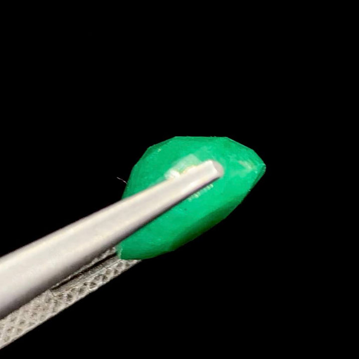 Emerald 6 Cts.