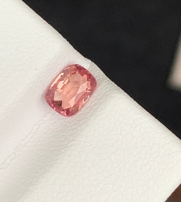 SAPPHIRE CERTIFIED PADPARADSACHA 0.95 CTS