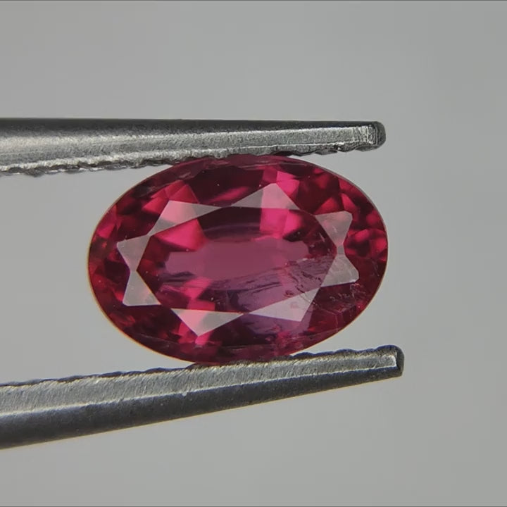 SPINEL PINKISH RED 0.68 CTS