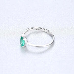 Sterling Silver 925 engagement Emerald Ring