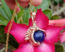Lapis Lazuli Pendant - 77.950 cts Natural Unheated Dragon Claw Design