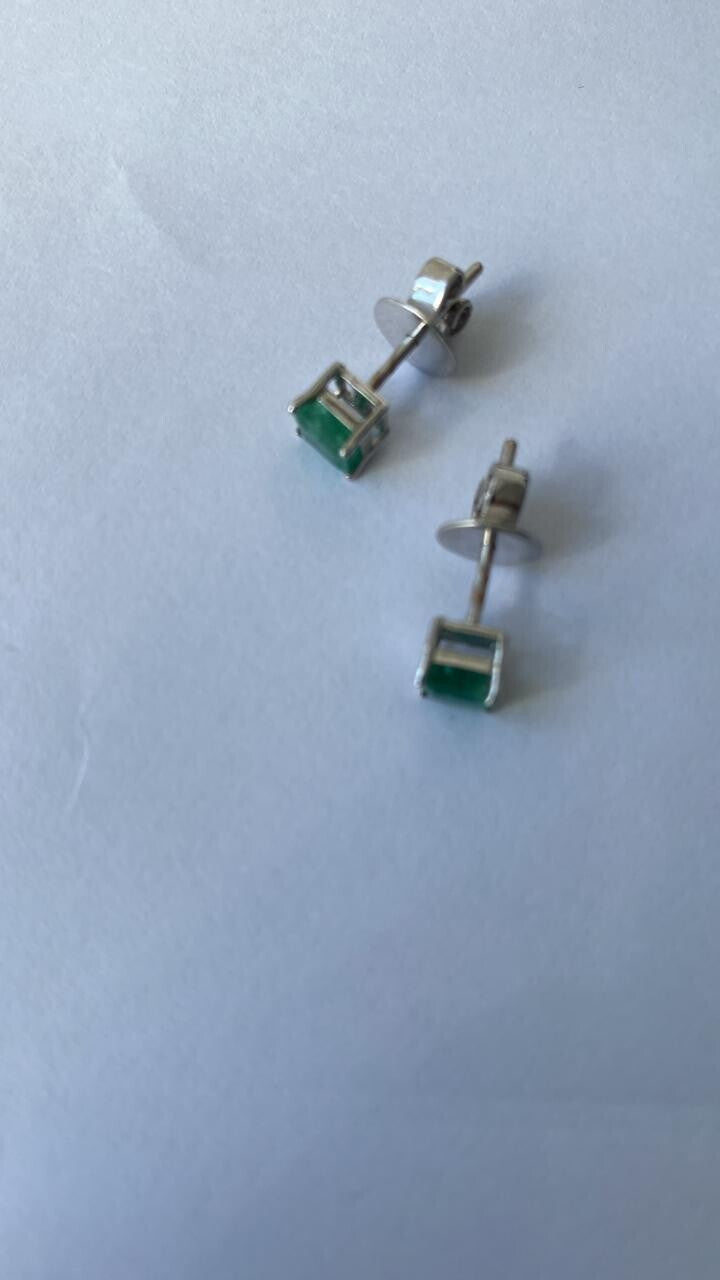 Emerald  Earrings-Cute Emerald Earrings
